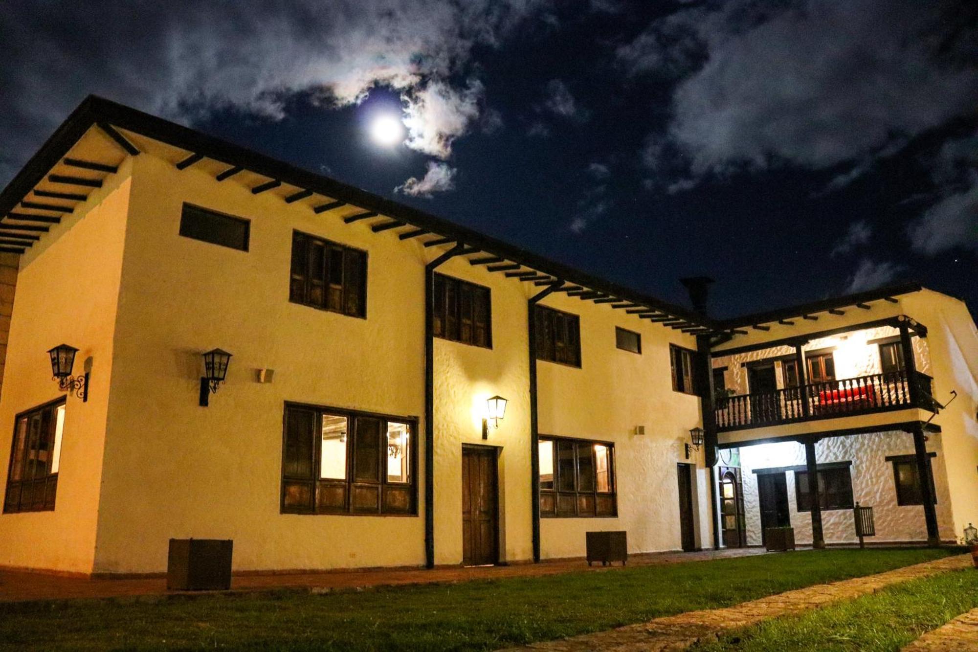 Casona Quesada Hotel Suesca Luaran gambar
